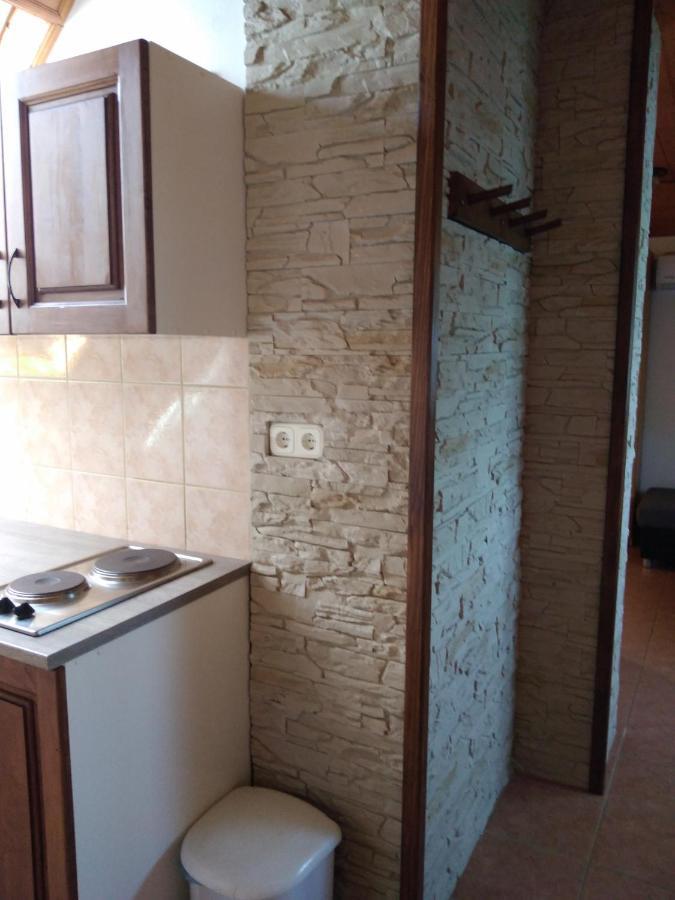 זלקרוס Rozsadomb Apartman מראה חיצוני תמונה