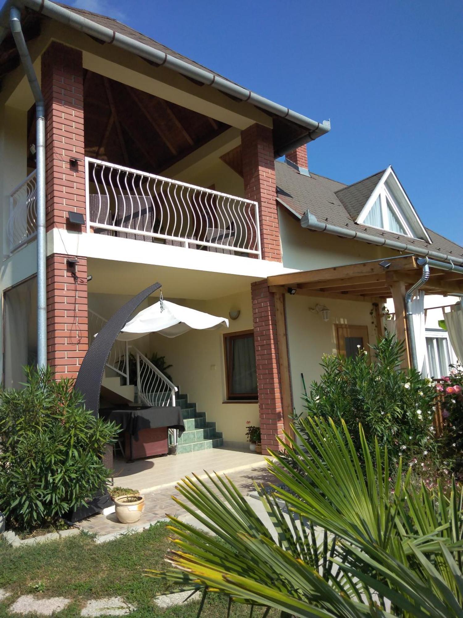 זלקרוס Rozsadomb Apartman מראה חיצוני תמונה