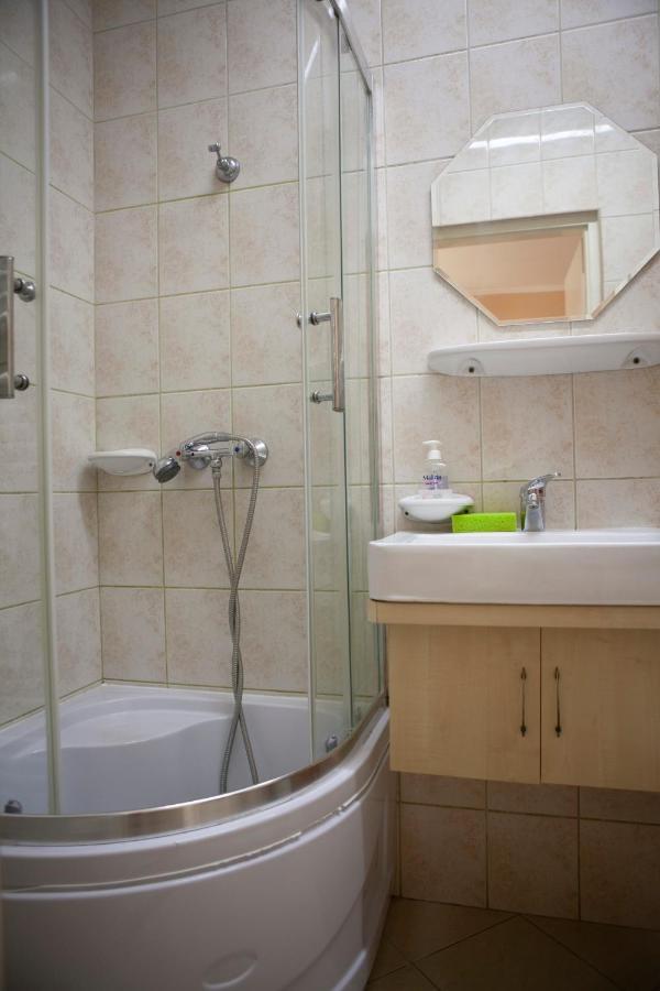 זלקרוס Rozsadomb Apartman מראה חיצוני תמונה