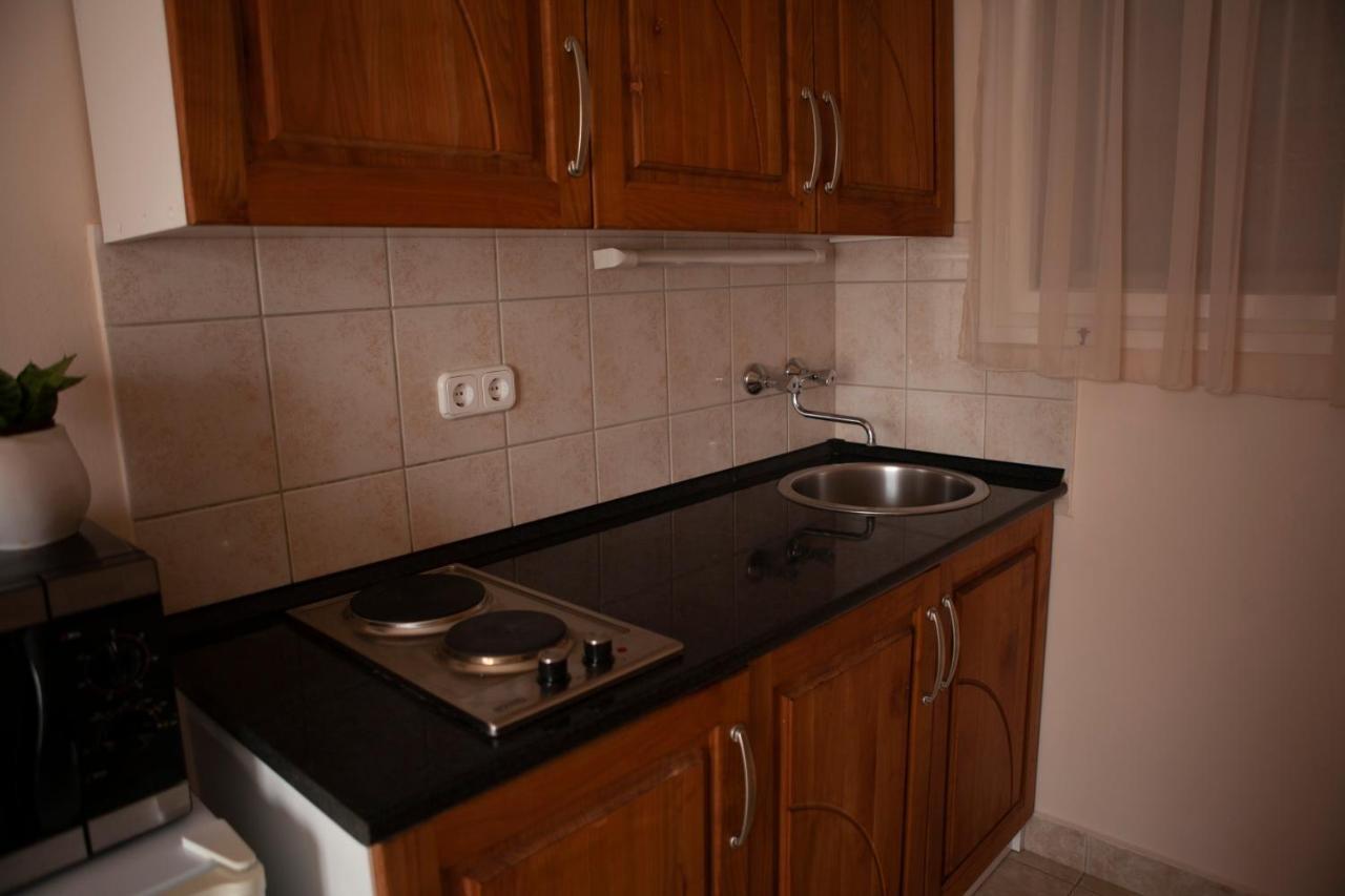 זלקרוס Rozsadomb Apartman מראה חיצוני תמונה